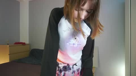 Snapshot of leyla_grace chatting on 05-07-26, 06:13 leyla_grace online show from 05-07-26, 06:13