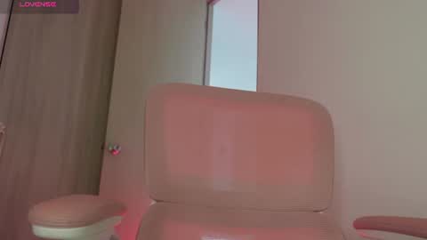 Snapshot of leyre_lerr chatting on 07-03-26, 12:22 Jessica online show from 07-03-26, 12:22