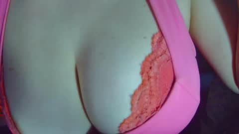 Leysun7 online show from 11-17-25, 02:17