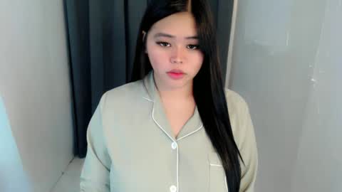 Snapshot of lhara_cumming chatting on 06-05-26, 12:06 LHARA online show from 06-05-26, 12:06
