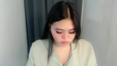 Snapshot of lhara_cumming chatting on 06-14-26, 11:18 LHARA online show from 06-14-26, 11:18
