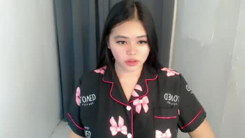 Snapshot of lhara_cumming chatting on 06-25-26, 11:42 LHARA online show from 06-25-26, 11:42