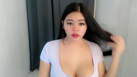 Snapshot of lhara_cumming chatting on 06-29-26, 11:16 LHARA online show from 06-29-26, 11:16