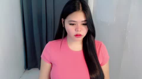 Snapshot of lhara_cumming chatting on 07-17-26, 12:06 LHARA online show from 07-17-26, 12:06