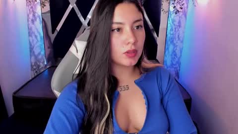 Lia  online show from 01-24-25, 02:19