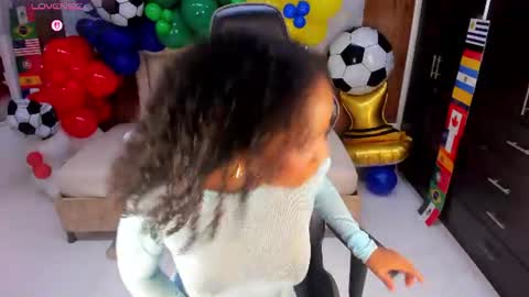 lia_16_ online show from 06-27-26, 11:04