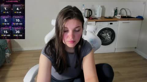 Snapshot of lia_2002_ chatting on 04-25-26, 12:52 lia_2002_ online show from 04-25-26, 12:52