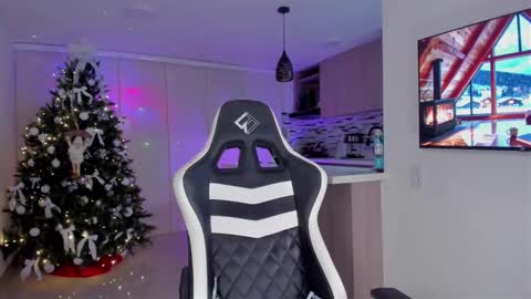 Lia online show from 01-10-26, 04:36