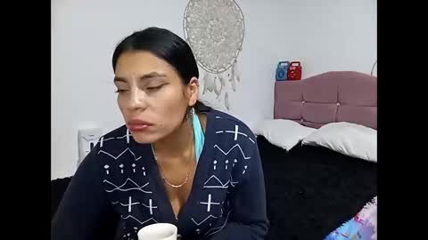 Lia online show from 03-06-26, 07:16