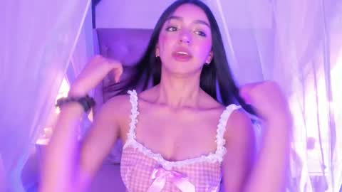 Lia online show from 10-15-25, 10:32
