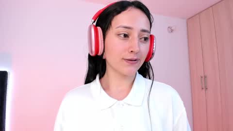 Little Queen Lia  online show from 01-19-25, 02:57