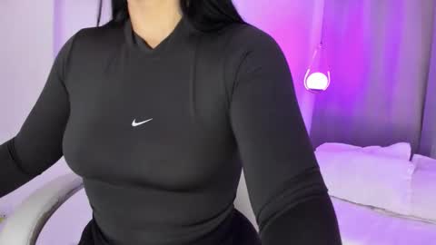 Lia online show from 01-13-26, 04:18