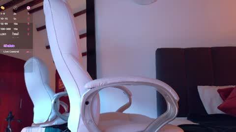 Snapshot of lia_tinez chatting on 07-06-26, 10:01 Lia online show from 07-06-26, 10:01