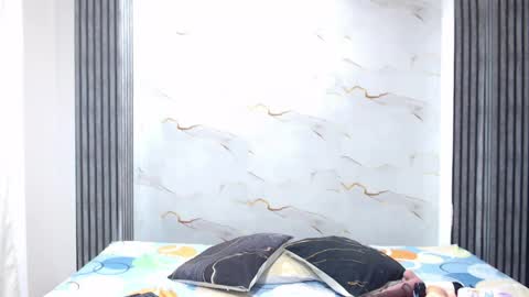 Snapshot of liaa_cams chatting on 05-25-26, 02:50 liaa_cams online show from 05-25-26, 02:50