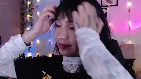 Liaa  online show from 03-28-26, 03:50