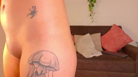 Snapshot of liaamoretti__ chatting on 07-08-26, 02:38 L I A online show from 07-08-26, 02:38