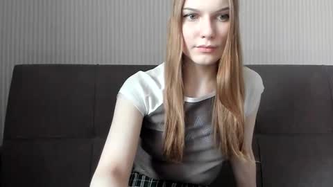 Julia  online show from 04-30-26, 01:06