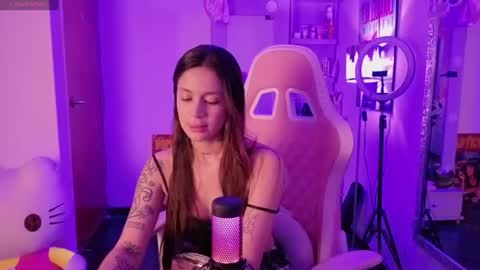 Snapshot of liabutera chatting on 06-14-26, 08:33 Lia Butera online show from 06-14-26, 08:33