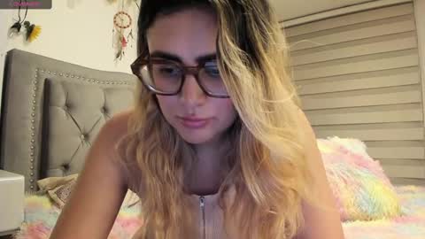 Lia  online show from 02-25-25, 04:57
