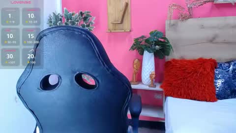 Snapshot of liahspencer chatting on 04-16-26, 07:03 lia online show from 04-16-26, 07:03