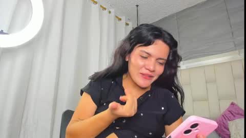 Snapshot of liakalifa chatting on 05-19-26, 01:56 Lia online show from 05-19-26, 01:56