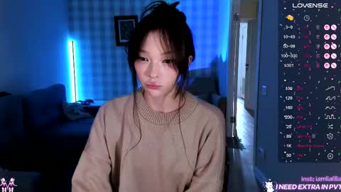 lialilia online show from 10-05-25, 11:08