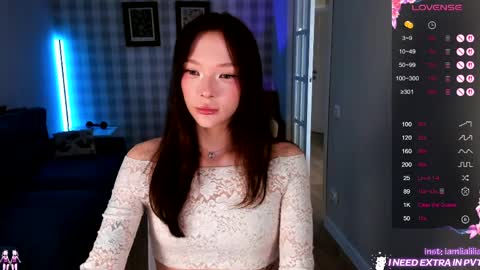 lialilia online show from 04-11-26, 09:13