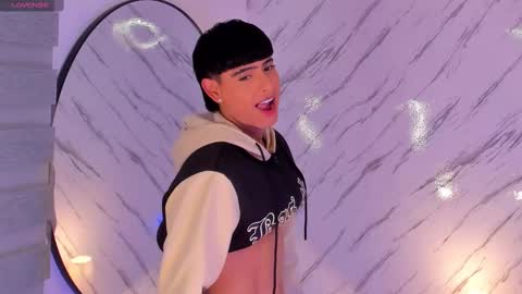 Liam online show from 02-18-25, 09:09