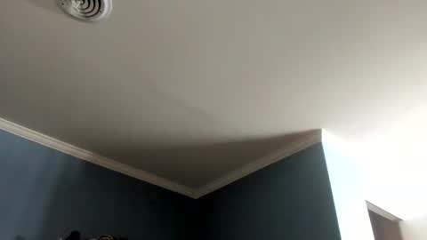 Liam online show from 01-20-25, 03:48