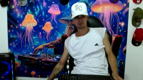 Snapshot of liam_andres12 chatting on 07-03-26, 10:38 Andres online show from 07-03-26, 10:38