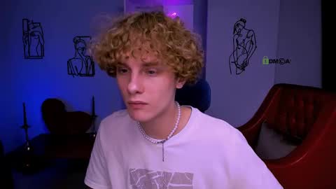 Snapshot of liam_bb chatting on 03-10-25, 12:37 Liam online show from 03-10-25, 12:37