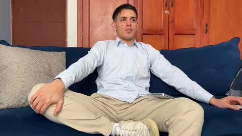 Liam online show from 12-18-25, 04:57