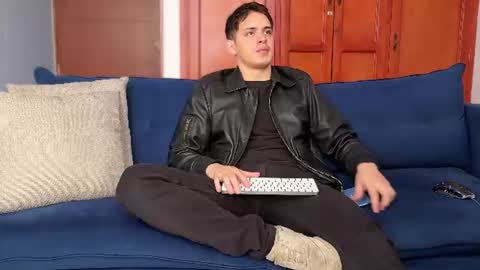 Snapshot of liam_enzho chatting on 07-20-26, 02:19 Liam online show from 07-20-26, 02:19