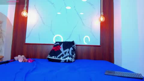 Liam forest  online show from 04-15-26, 01:34