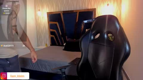 LIAM KLEIN online show from 03-15-26, 02:56