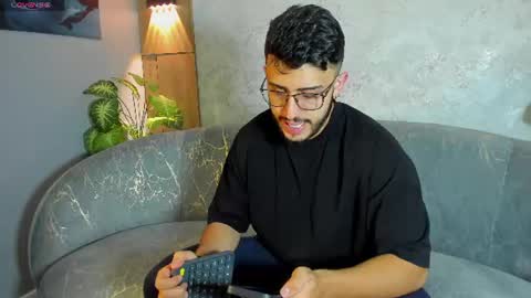 LIAM KLEIN online show from 07-06-26, 11:18