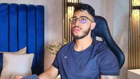 LIAM KLEIN online show from 07-14-26, 11:05