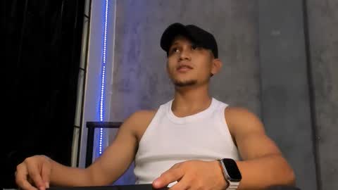 Snapshot of liam_knight chatting on 11-30-25, 02:15 liam_knight online show from 11-30-25, 02:15