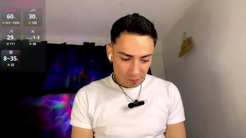 Snapshot of liam_l1 chatting on 03-11-25, 02:40 Liam online show from 03-11-25, 02:40