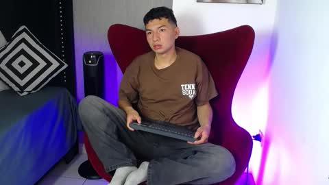 Snapshot of liam_sean chatting on 02-13-26, 01:07 Liam online show from 02-13-26, 01:07