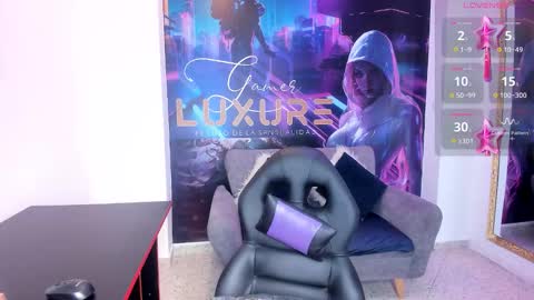 Lia online show from 01-14-26, 01:50