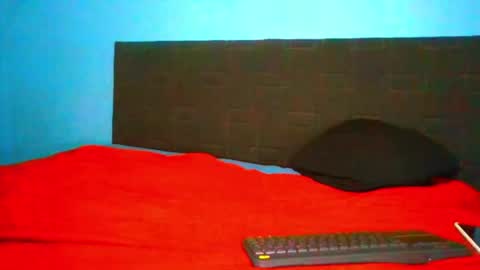 liam davies online show from 10-22-25, 01:28