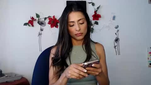 Snapshot of liamiler01_ chatting on 12-02-24, 03:25 Lia Miller online show from 12-02-24, 03:25