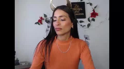 Snapshot of liamiler01_ chatting on 12-12-24, 04:43 Lia Miller online show from 12-12-24, 04:43