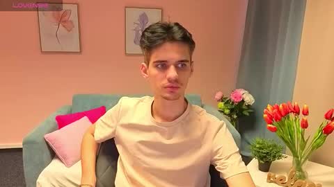 Snapshot of liammerci chatting on 11-14-25, 07:40 liammerci online show from 11-14-25, 07:40