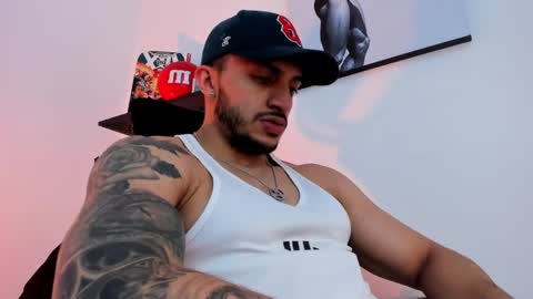 Snapshot of liamreigns_ chatting on 02-25-25, 10:07 liam online show from 02-25-25, 10:07