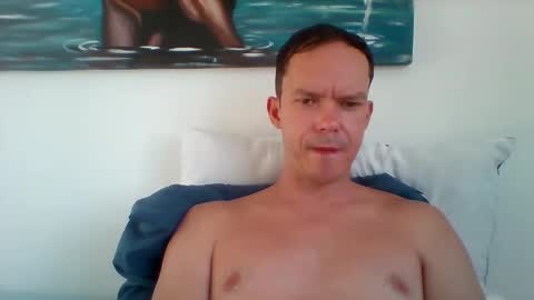 Snapshot of liamrosezn chatting on 01-24-25, 04:48 LiamRose online show from 01-24-25, 04:48
