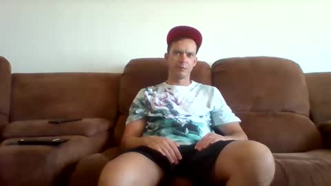 Snapshot of liamrosezn chatting on 02-08-25, 12:06 LiamRose online show from 02-08-25, 12:06