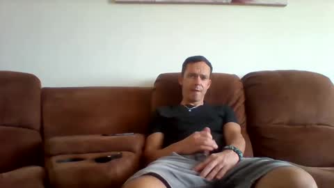 Snapshot of liamrosezn chatting on 02-12-25, 01:06 LiamRose online show from 02-12-25, 01:06
