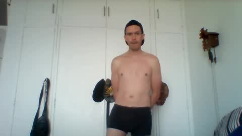 Snapshot of liamrosezn chatting on 06-16-26, 07:55 LiamRose online show from 06-16-26, 07:55